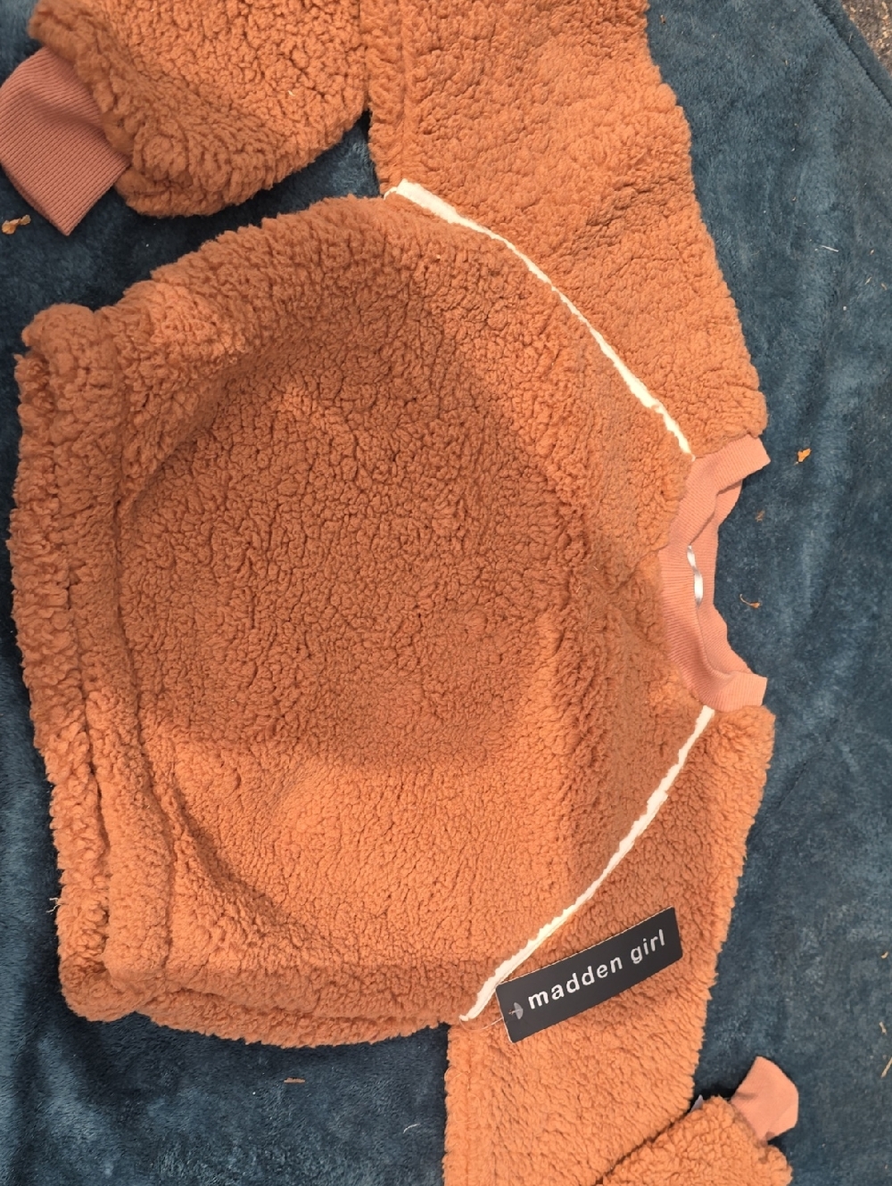 Madden Girl Rust Teddy Sherpa Pullover